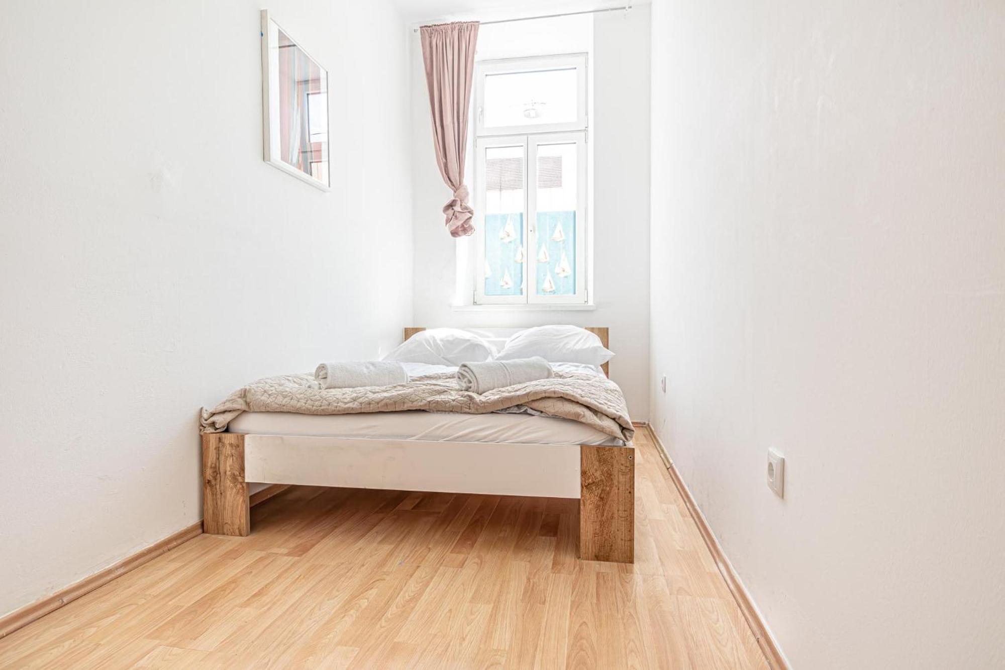 Lovely Shared 6br With Garden Near Danube & Millenium Apartment Wien