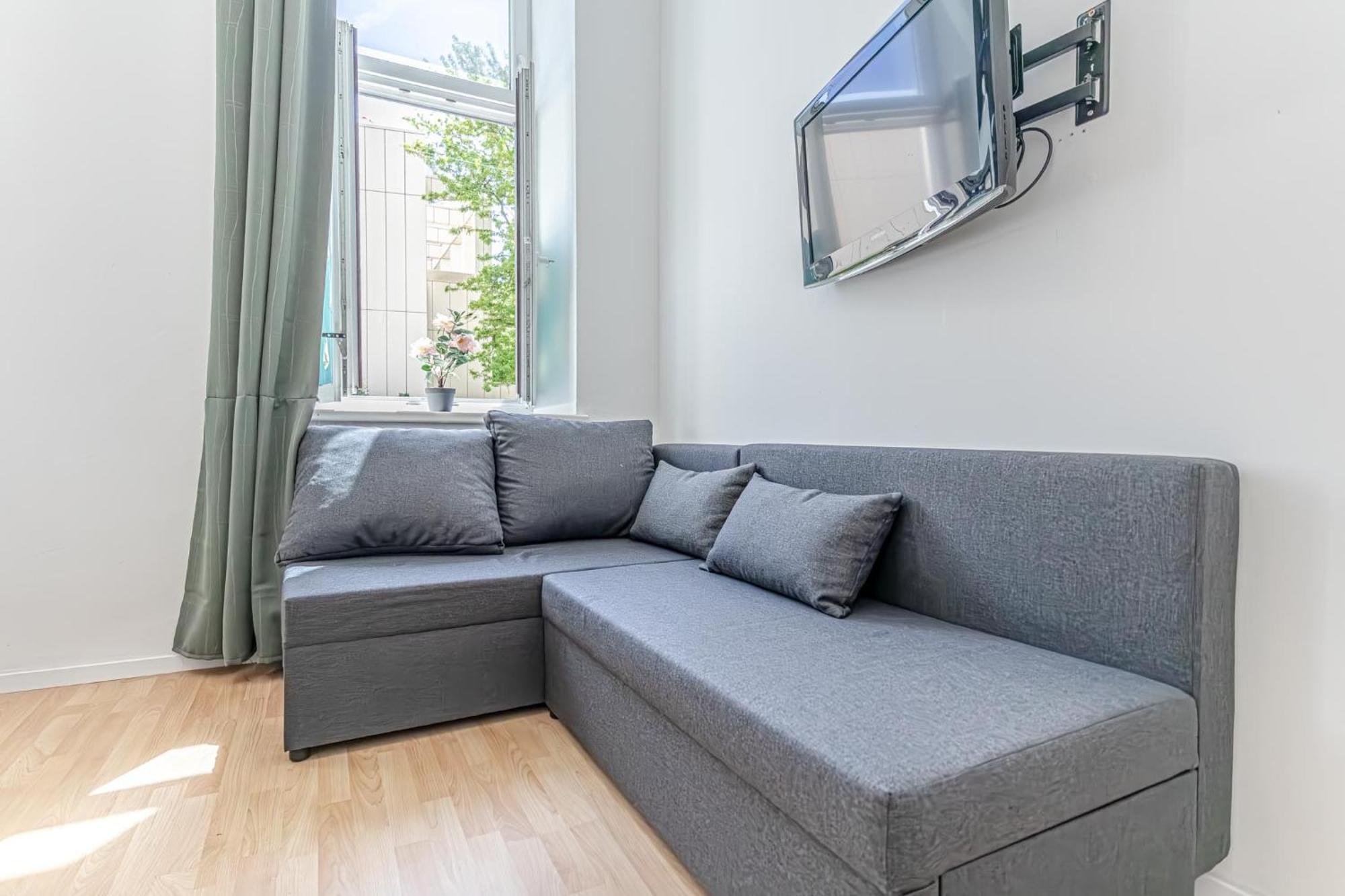 Apartment Lovely Shared 6br With Garden Near Danube & Millenium *