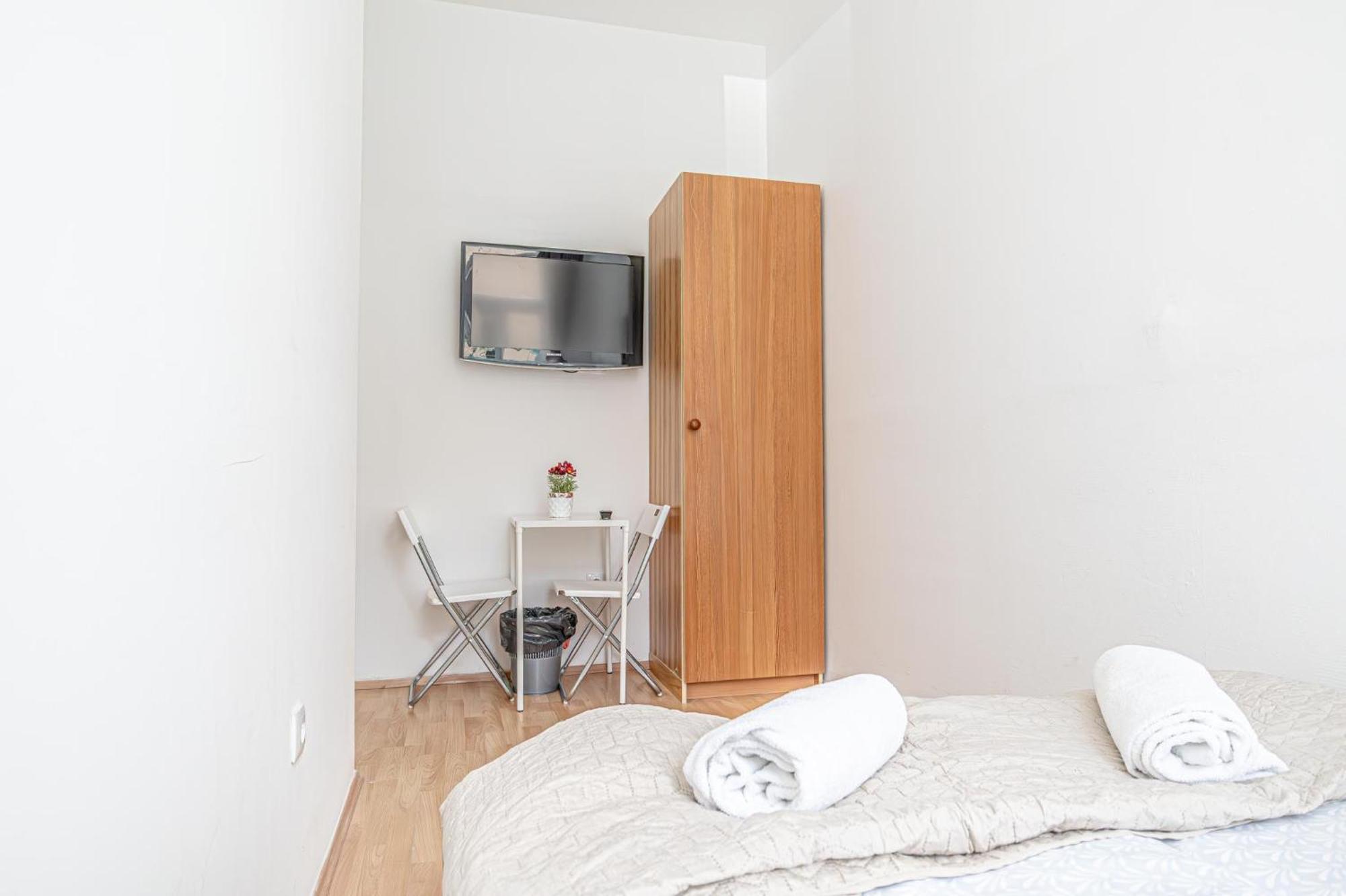 Lovely Shared 6br With Garden Near Danube & Millenium Apartment Wien